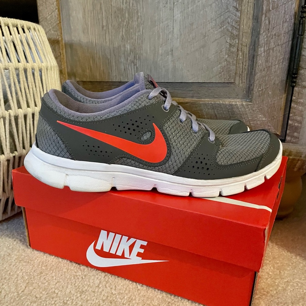 Nike shoes